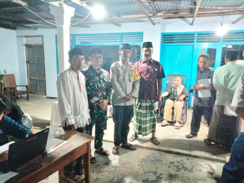 Serma Argo Hadiri Pengajian Umum dan Sedekah Bumi di Desa Plumbongambang