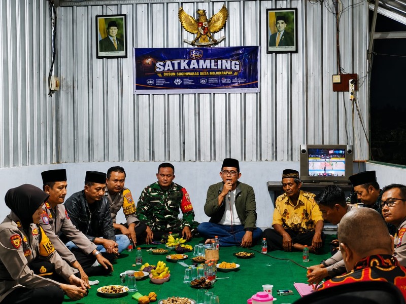 Sertu Syamsul Anwar Ajak Warga Tingkatkan Siskamling