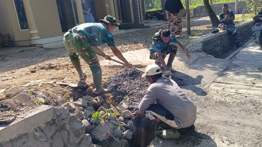 Penyempurnaan Badan Jalan TMMD ke-129 Dikebut, Wujudkan Akses yang Aman dan Berkualitas bagi Masyarakat