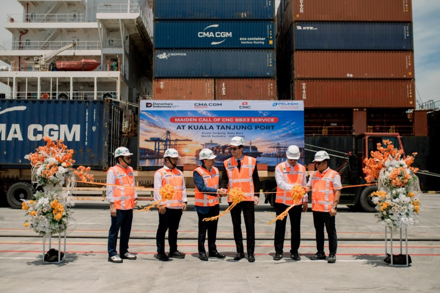 PMT Layani Pelayaran Langsung Perdana CMA CGM dari Kuala Tanjung ke China Selatan