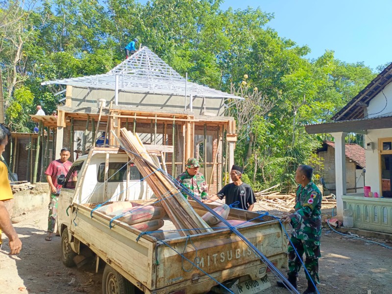 Pembangunan Mushola Program TMMD Tanpa Hambatan, Dukungan Material Kembali Datang
