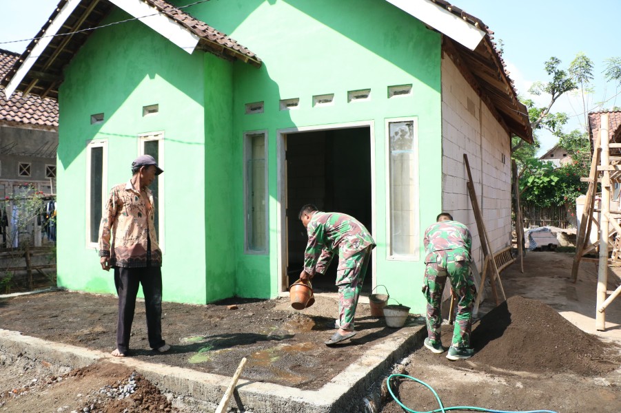 Senyum Bahagia Ibu Rafi’ah Sambut Rumah Baru dari Program TMMD