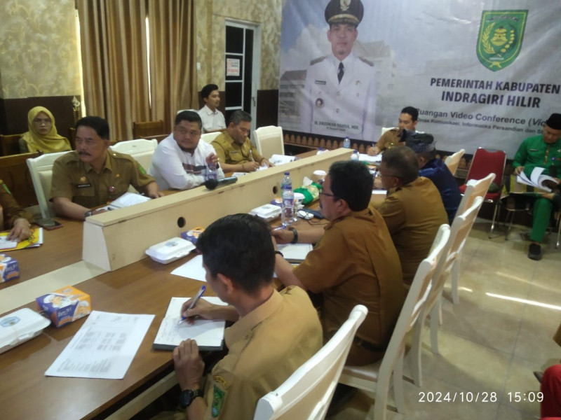 Pj Bupati Indragiri Hilir H. Erisman Yahya Hadiri Rapat Pra Evaluasi Pertanggungjawaban Kinerja