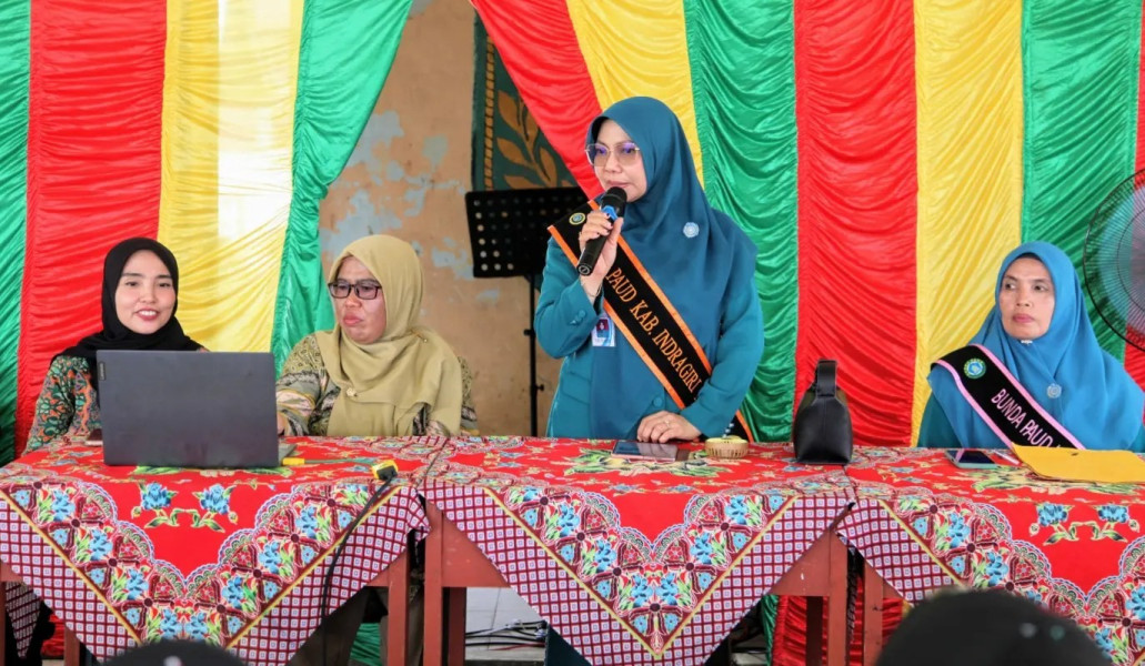 Ketua TP PKK  Katerina, Mendorong Lima Imunisasi Dasar Lengkap Untuk Cegah AKI dan AKB