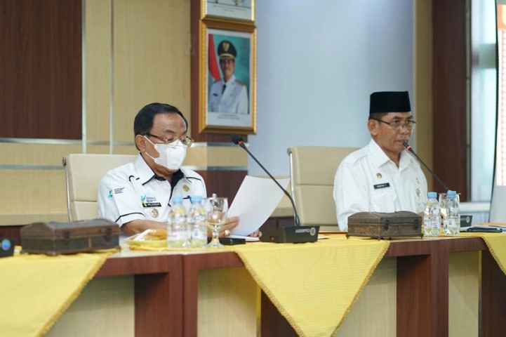 Bupati Inhil HM WARDAN Minta Disdik Segera Proses Gaji Guru Bantu Provinsi
