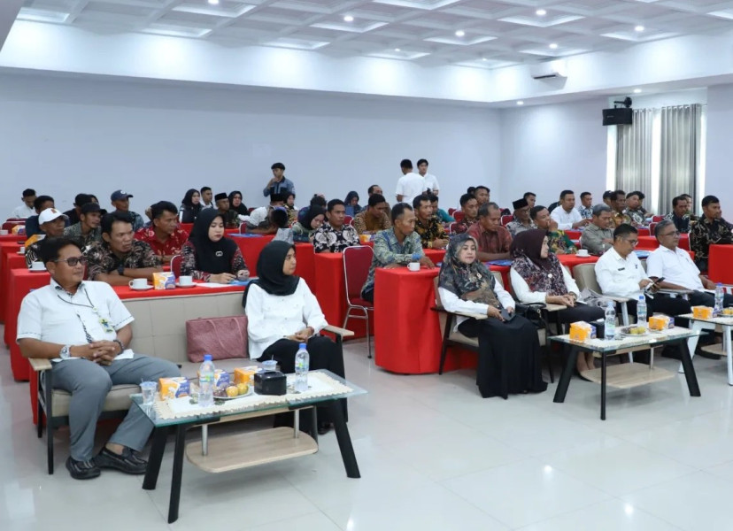 Buka Bintek Peningkatan Kapasitas LKD Se Kab. Inhil, Pj. Bupati Herman Berharap Kegiatan Ini Dapat Memberikan Pemahaman Juga Pengetahuan Tentang Tugas & Fungsi LPM