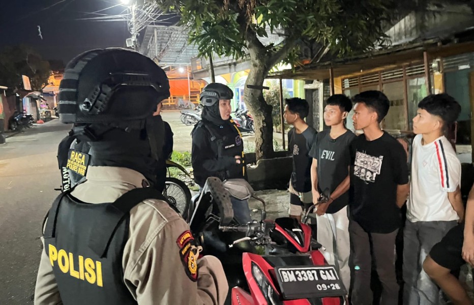Tim RAGA Polres Inhil Optimalkan Patroli Dialogis, Pastikan Kamtibmas Kondusif