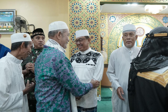 Bupati Inhil Sambut Kedatangan Jama’ah Haji Kloter 33 BTH