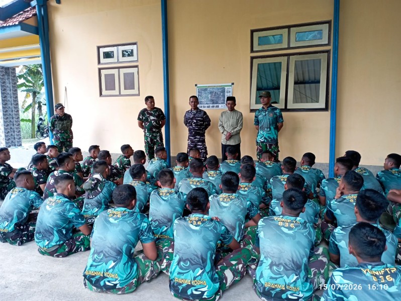 Bati Bhakti TNI Siter Kodim 0821/Lumajang Sampaikan Rencana Kegiatan kepada Personel Satgas TMMD ke-129