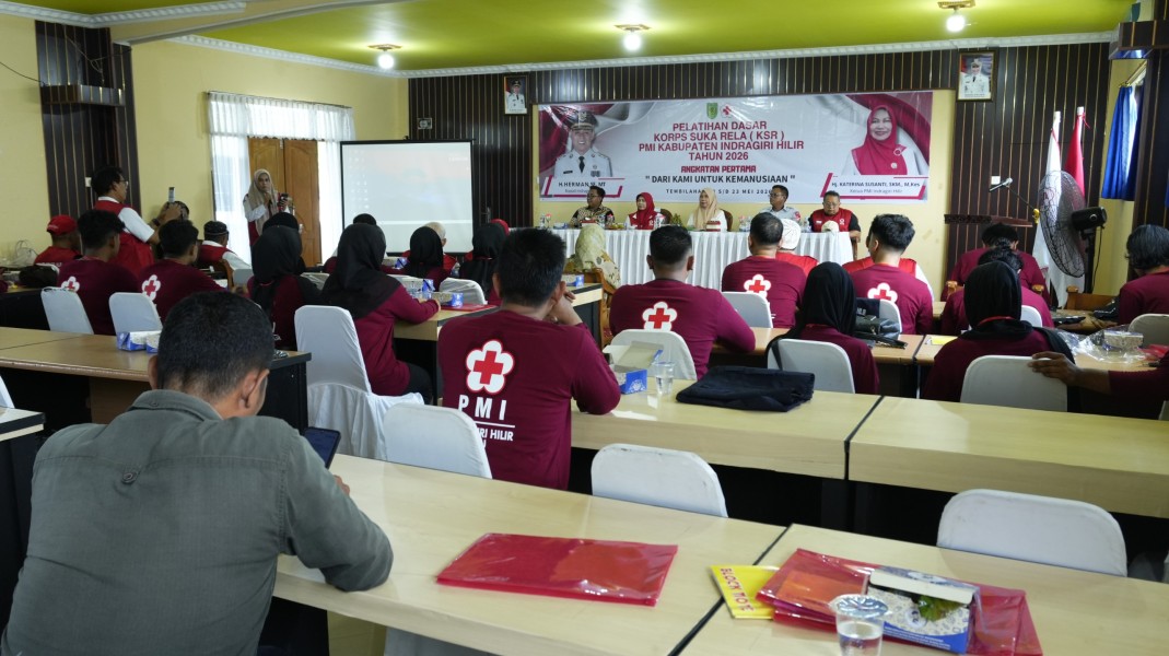 Wabup Inhil Yuliantini bersama Ketua PMI Hj. Katerina Susanti Tutup Diklatsar KSR PMI Angkatan I Tahun 2026