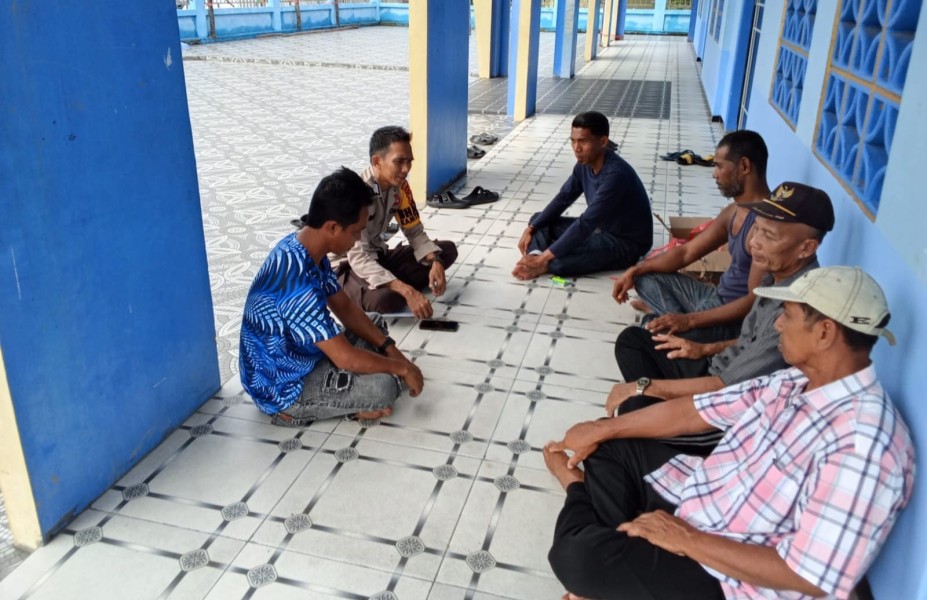 Bhabinkamtibmas Desa Belaras Koordinasi Pendataan Lahan Jagung Dukung Swasembada Pangan di Kecamatan Mandah