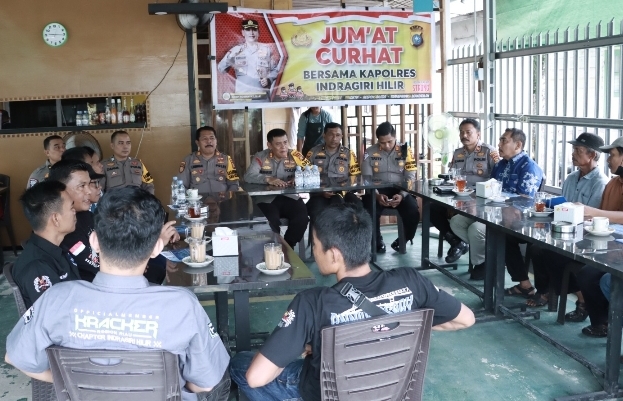 Polres Inhil Jumat Curhat bersama Komunitas Ojek