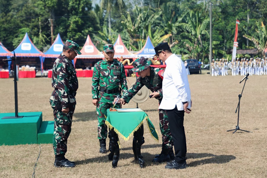 TMMD ke-129 Resmi Ditutup, Kasad Tekankan Keberlanjutan Hasil Pembangunan dan Gotong Royong