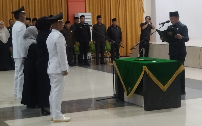 Sekda Lantik 116 Pejabat Eselon III dan IV di Lingkungan Pemda Inhu