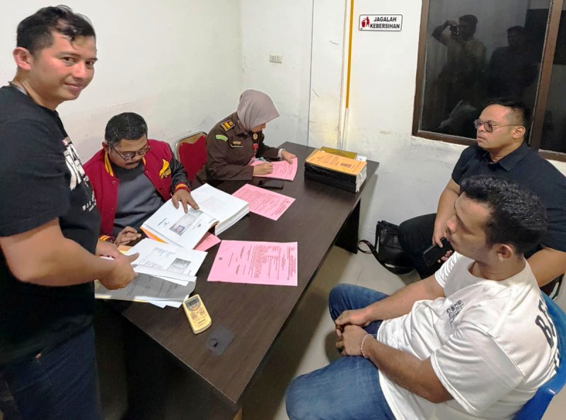 Mabes Polri Limpahkan Tersangka 21 Kg Sabu ke Kejari Bengkalis