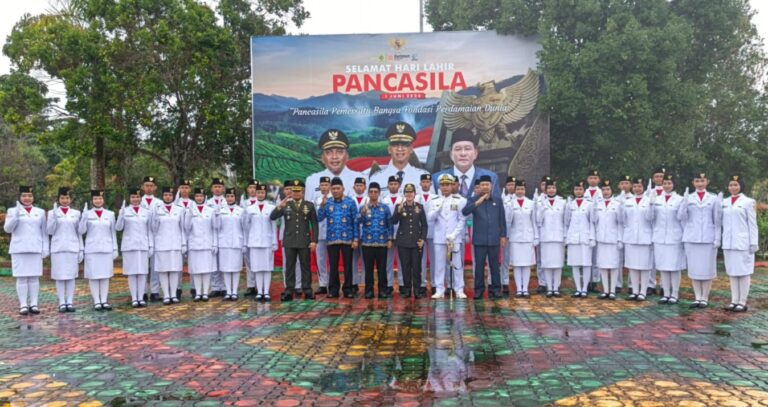 Pimpin Upacara Hari Lahir Pancasila, Bupati Iskandarsyah, Tingkatkan Nasionalisme, Cinta Tanah Air Dan Persatuan