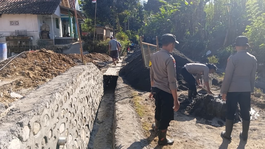 Sinergi TNI-Polri Percepat Pembangunan Irigasi dalam Program TMMD ke-129