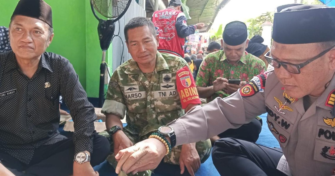 Sertu Narso Hadiri Sedekah Bumi di Kelurahan Jelakombo