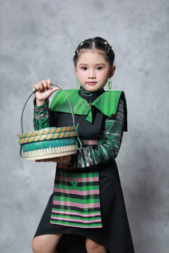 Siswi SDN 001 Tembilahan Wakili Inhil di ASEAN Fashion Festival 2025