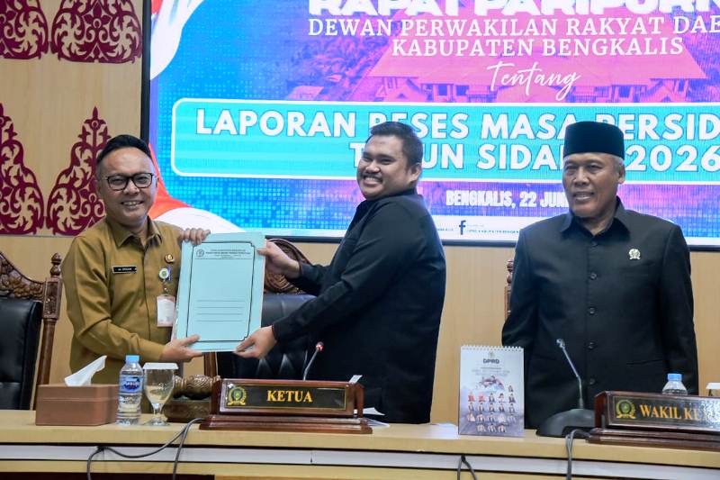 Sekdakab Bengkalis Terima Laporan Reses Masa Sidang II