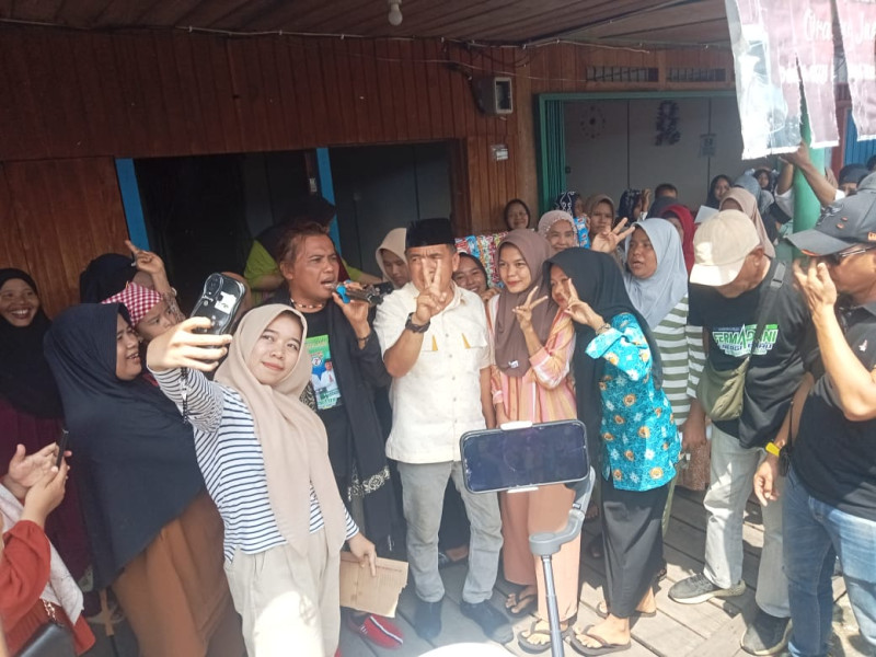 Sering Turun ke Daerah, Warga Batang Tumu Nilai Ferryandi Pantas Jadi Bupati Inhil