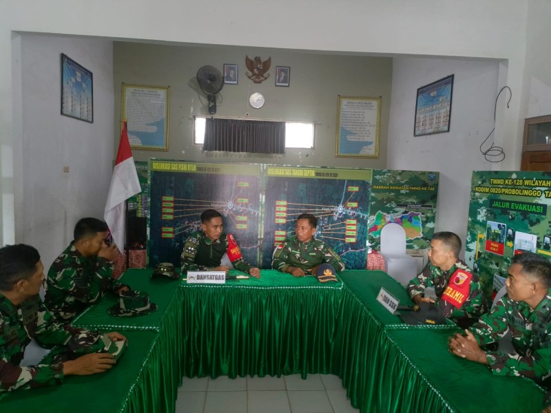 Dandim 0820 Probolinggo Tinjau Posko TMMD Ke-128 di Desa Brabe, Pastikan Target Rampung