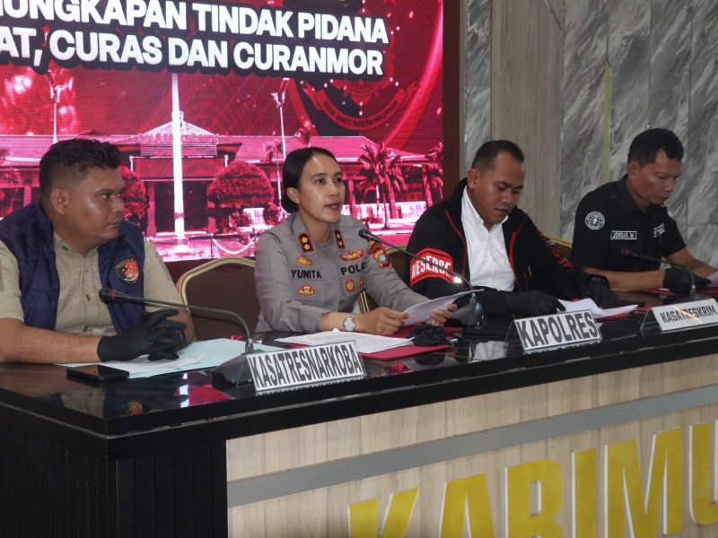 Polres Karimun Ungkap Tiga Kasus Pencurian, Serta Amankan Dua Tersangka Kasus Narkotika Jenis Sabu.
