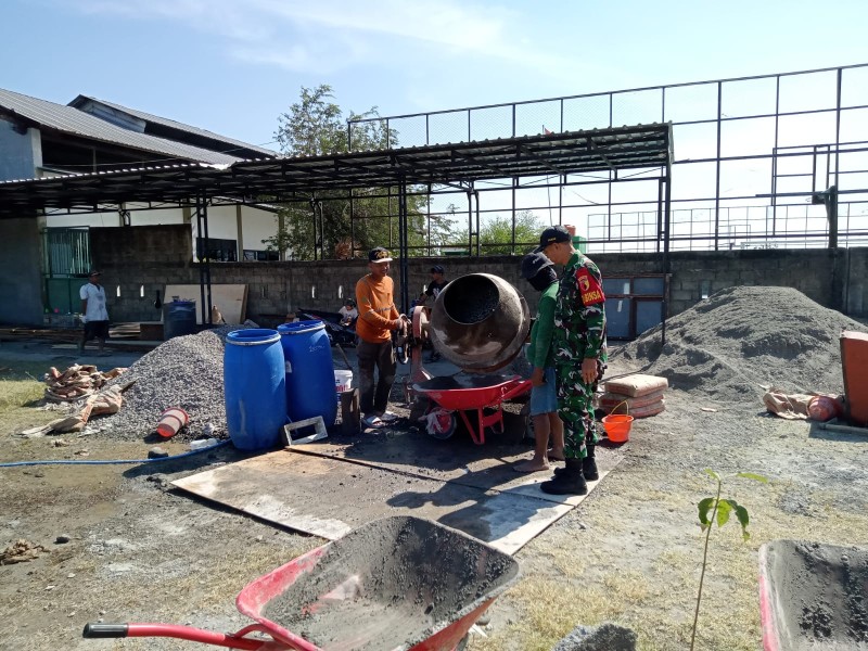 Serma Fendi Kawal Revitalisasi SMK Plus Umar Zaid