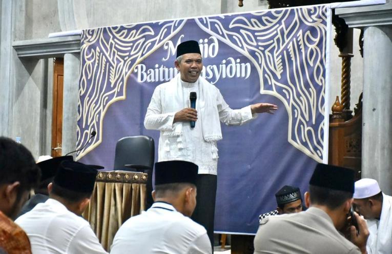 Hadiri Tabligh Akbar Bersama Juara Penghafal Alquran 30 Juz, Pj Bupati Kampar: Jadikan Motivasi