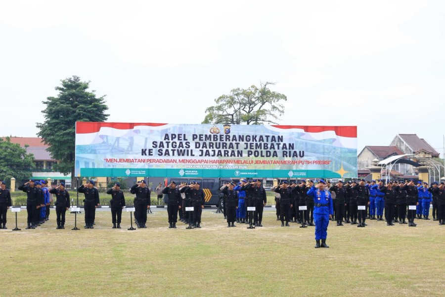Kapolda Riau Lepas 250 Personel Satgas Bangun Jembatan Merah Putih Presisi