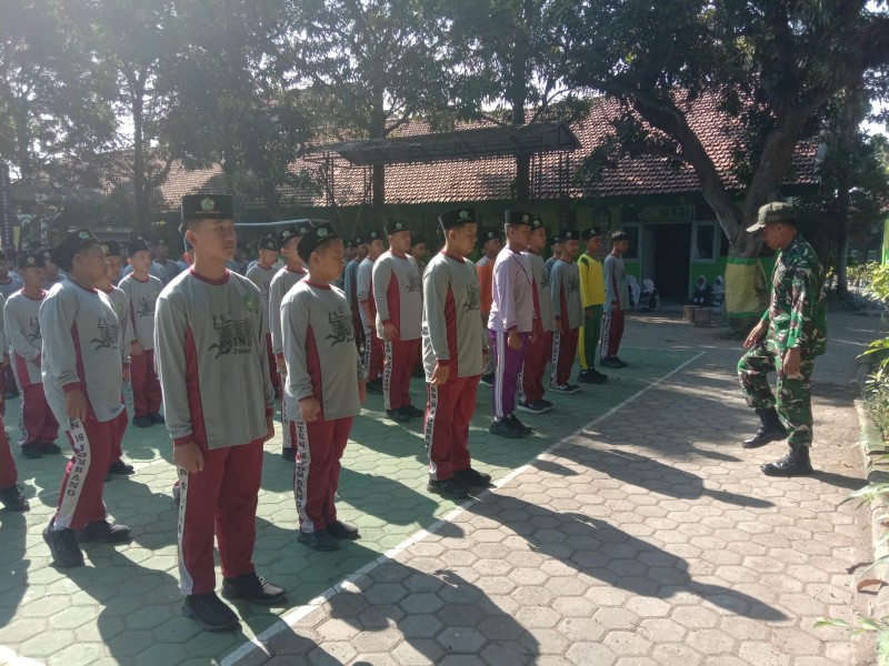 Siswa MTSN 16 Jombang Dibekali Wasbang