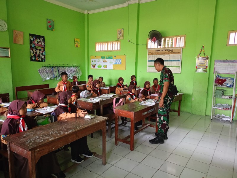 Serka Christian Kenalkan Wawasan Kebangsaan pada Pelajar