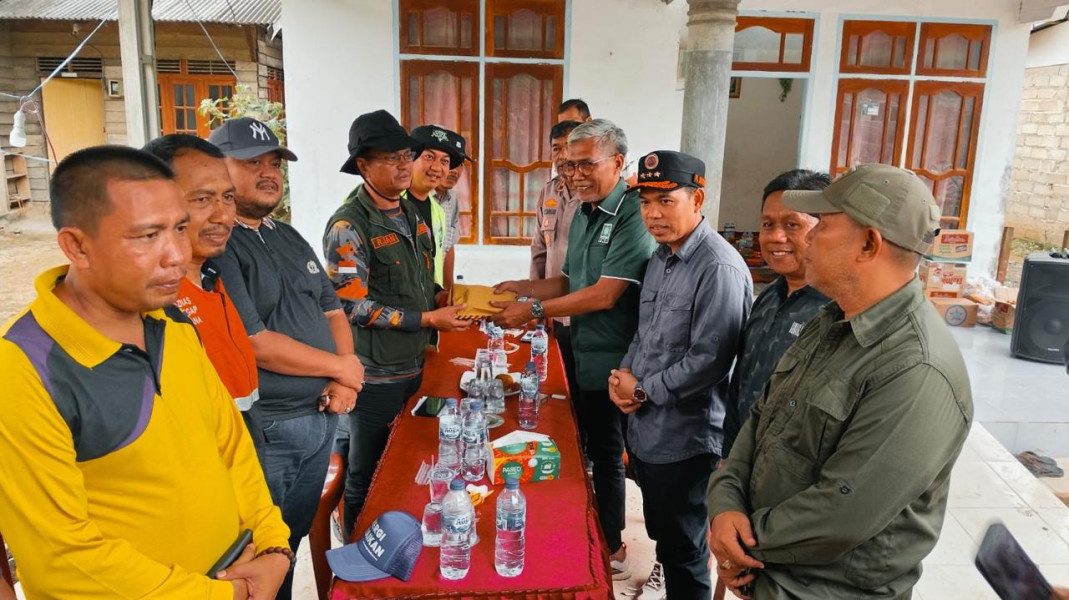 PKB Peduli, Mafirion Berikan Bantuan kepada Korban Banjir di Kemuning