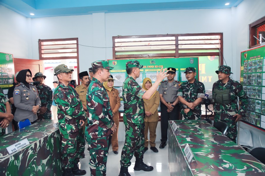 Wasev TMMD ke-129 di Lumajang, Brigjen TNI Mukhlis Pastikan Program Berjalan Sesuai Target