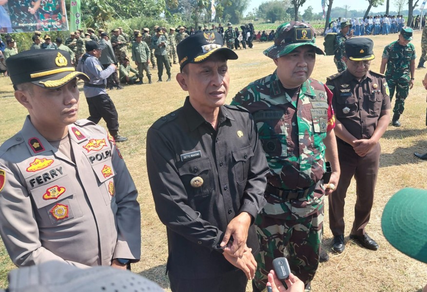 Anggarkan Rp5,285 Miliar untuk Pembangunan Desa, Bupati Bojonegoro Resmi Buka TMMD ke-129 di Desa Kesongo