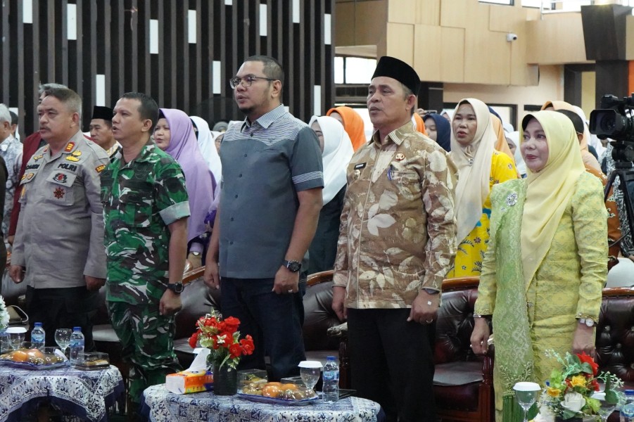 IBI Inhil Rayakan HUT ke 74 dan Kukuhkan Pengurus Baru, Bupati Harap Peran Bidan Terus Ditingkatkan