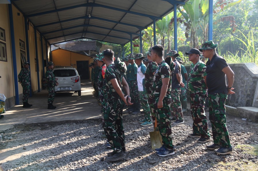 Satgas TMMD ke-129 Kodim 0821/Lumajang Gelar Apel Pagi, Perkuat Disiplin dan Optimalkan Percepatan Pembangunan di Ledoktempuro
