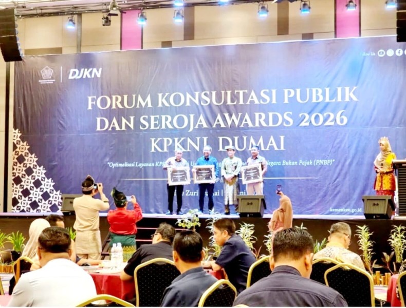 KPKNL Dumai Berikan Seroja Award kepada BRI Cabang Duri