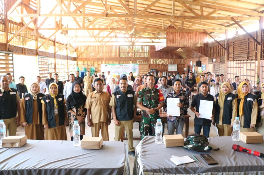 Semangat Pelaku Usaha Desa Brabe Tumbuh Lewat Penyuluhan UMKM dan Koperasi TMMD Ke-128