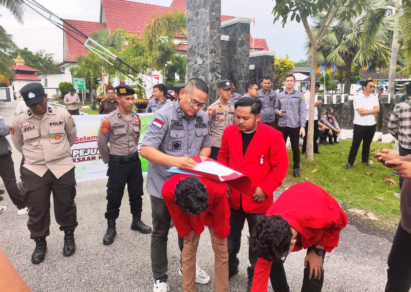 Unjuk Rasa, GMNI Desak Kejari Bengkalis Periksa Direktur BLJ