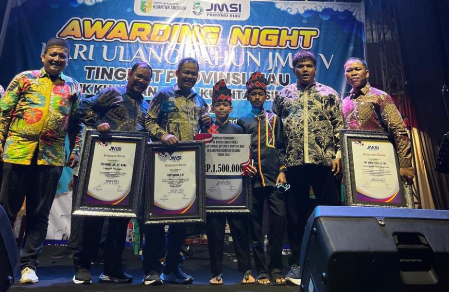 Anugrah dan Kepedulian Berpadu di Panggung JMSI Riau Award 2025
