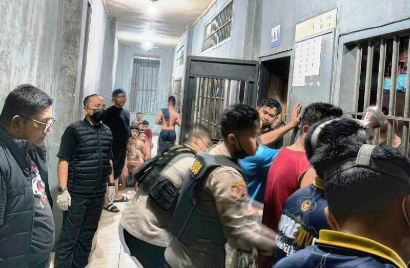 Libatkan Polisi, Lapas Bengkalis Razia Kamar Hunian Napi
