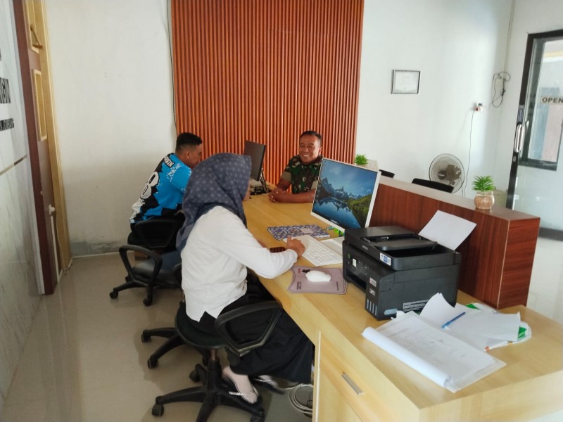 Sertu Prayitno Perkuat Sinergitas dengan Perangkat Desa Sumberingin