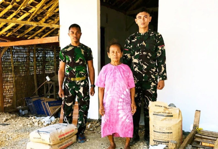Senyum Haru Mbah Wagini: Rumah Lapuk, Kian Nyaman Disulap Satgas TMMD 129 Bojonegoro
