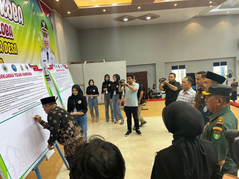 Deklarasi Tolak Narkoba dan Penyuluhan Bahaya Narkoba Bagi Tokoh Masyarakat dan Pemuda se-Kabupaten Indragiri Hilir
