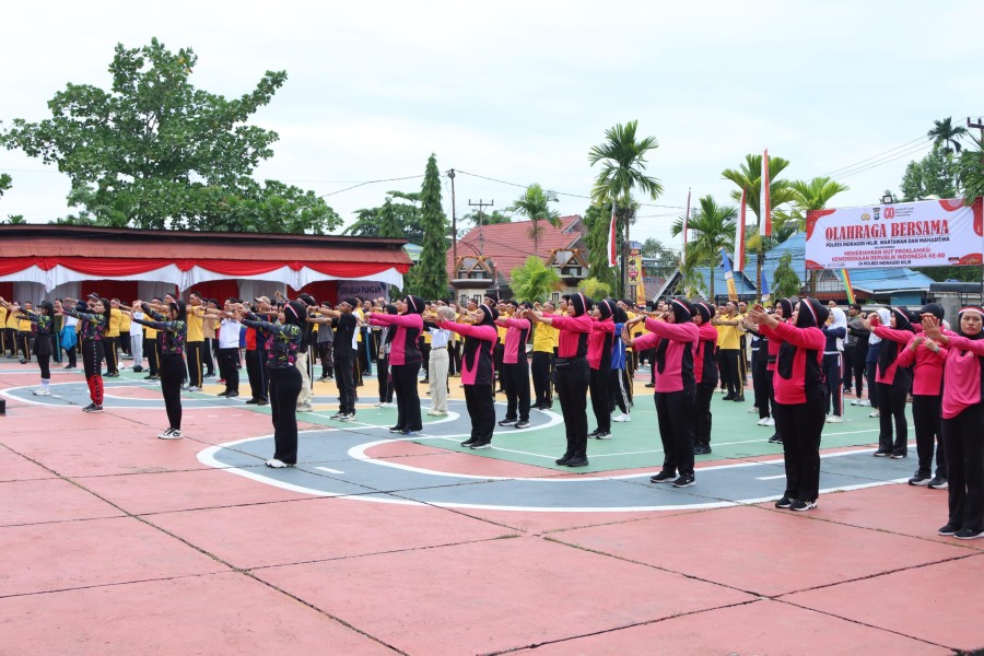 Polres Inhil Gelar Gerakan Pangan Murah, Meriahkan HUT RI ke-80 dengan Senam, Donor Darah, dan Bagi-Bagi Bendera