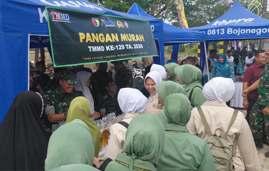 Bazar Pangan Murah Persit Kodim Bojonegoro Meriahkan Pembukaan TMMD 129 di Kesongo Kedungadem