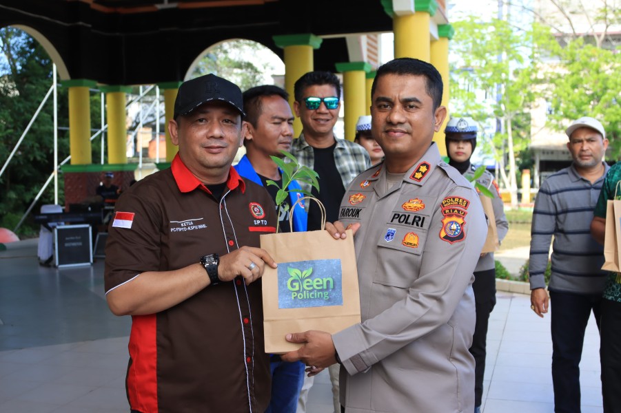 Polres Indragiri Hilir Gelar Apel Gabungan Peringati Hari Buruh sedunia 2026