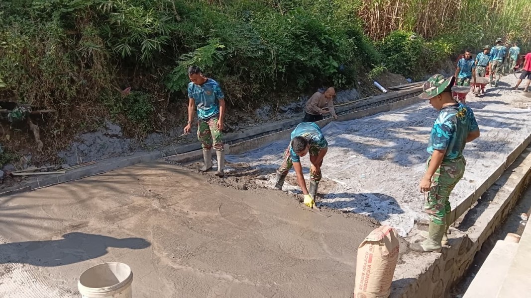 Rehab Rabat Beton TMMD Dikebut, Warga Segera Nikmati Akses Jalan yang Lebih Nyaman