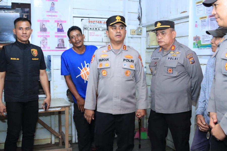 Kapolres Inhil Cek Satkamling dan Sosialisasikan Program Green Satkamling